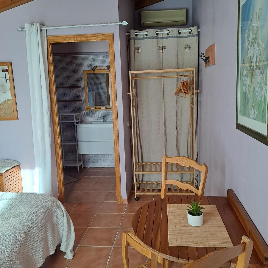 La Chambre De L'Auxineill Castelnou Exterior foto